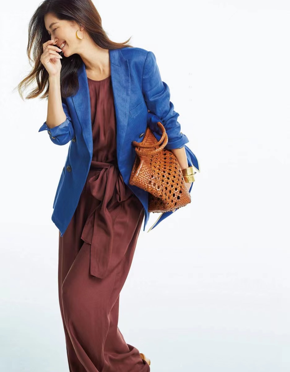 夏天穿蓝色永不过时的高级感,什么颜色适合夏天穿蓝色