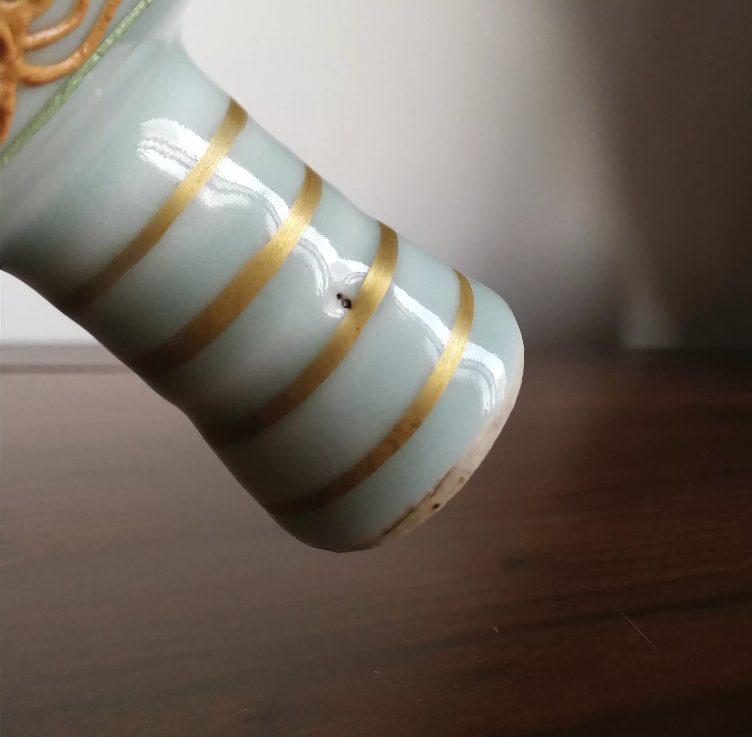 乾隆年制祭红釉珐琅彩高足杯价值,明代民窑青花瓷鸟纹压手杯