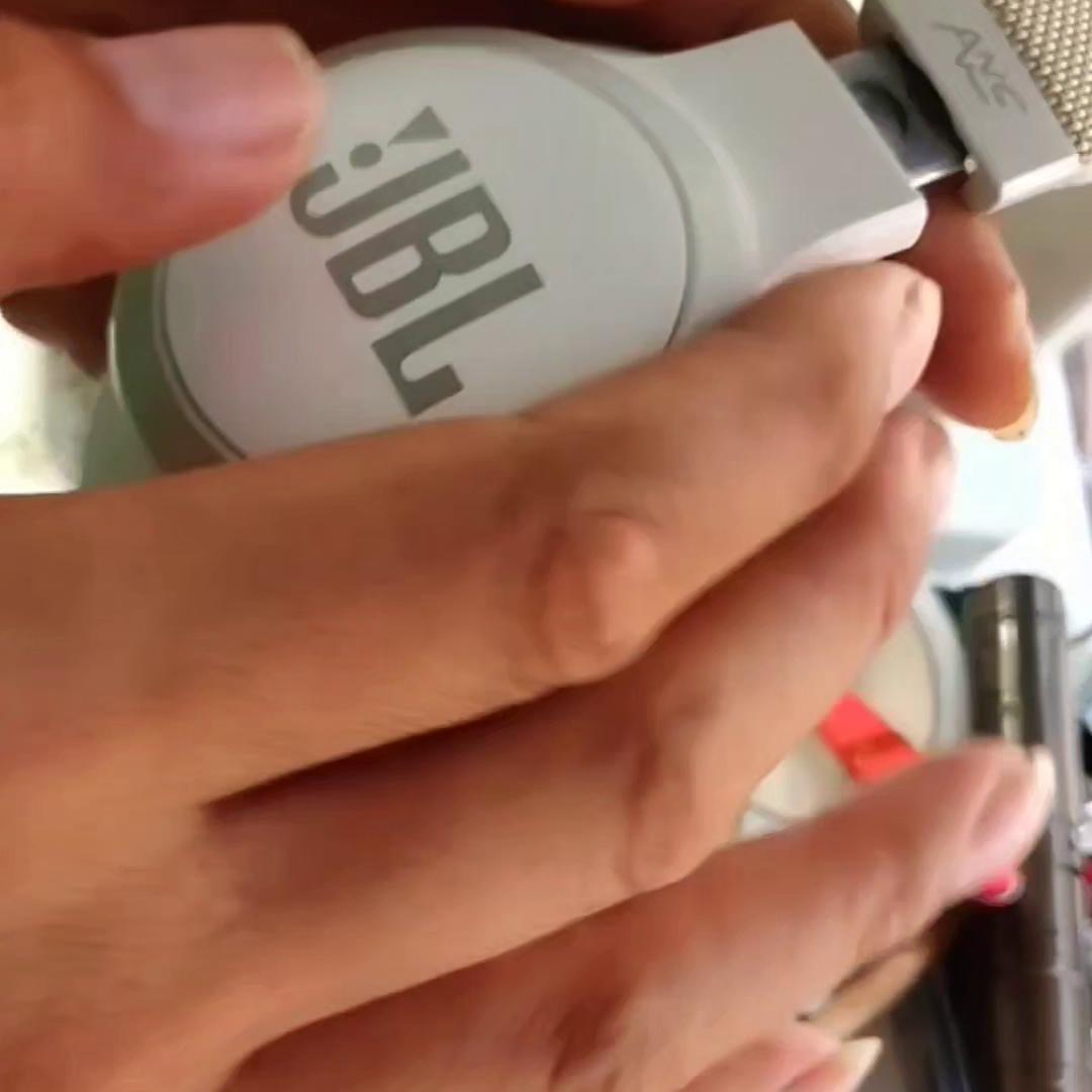 jbl225tws耳机帽脱胶维修视频,jbl蓝牙头戴式耳机维修视频