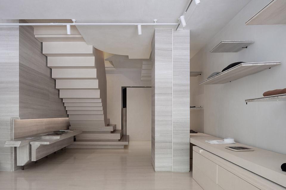 最新服装店门店装修风格,高端精品服装店装修方案