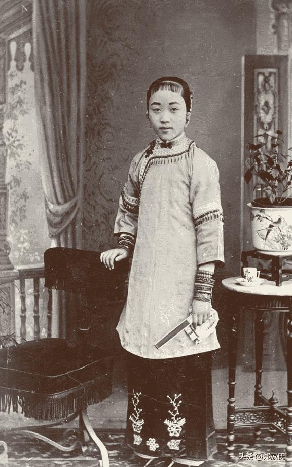 30张日本大*杀屠**罪行照片，日军闯入民宅祸害妇女，这就是罪证2