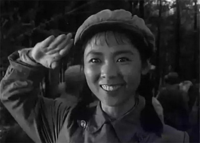 英雄儿女王芳晚年状况,演英雄儿女的王芳现状