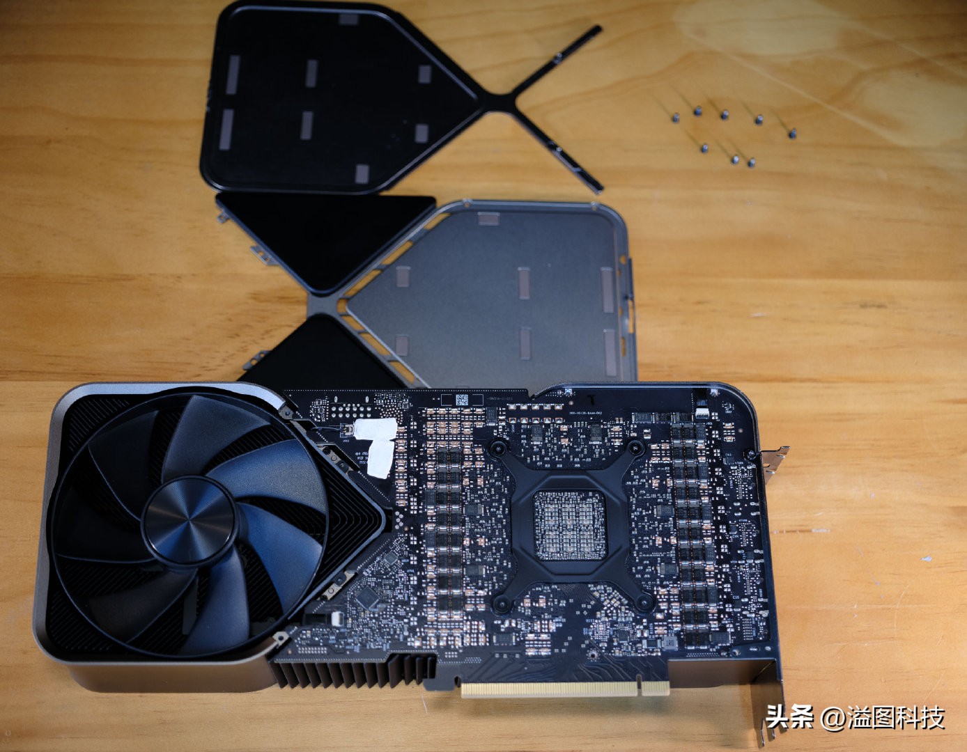 rtx4090d评测赛博朋克2077,rtx4090赛博朋克顶级画质下怎样