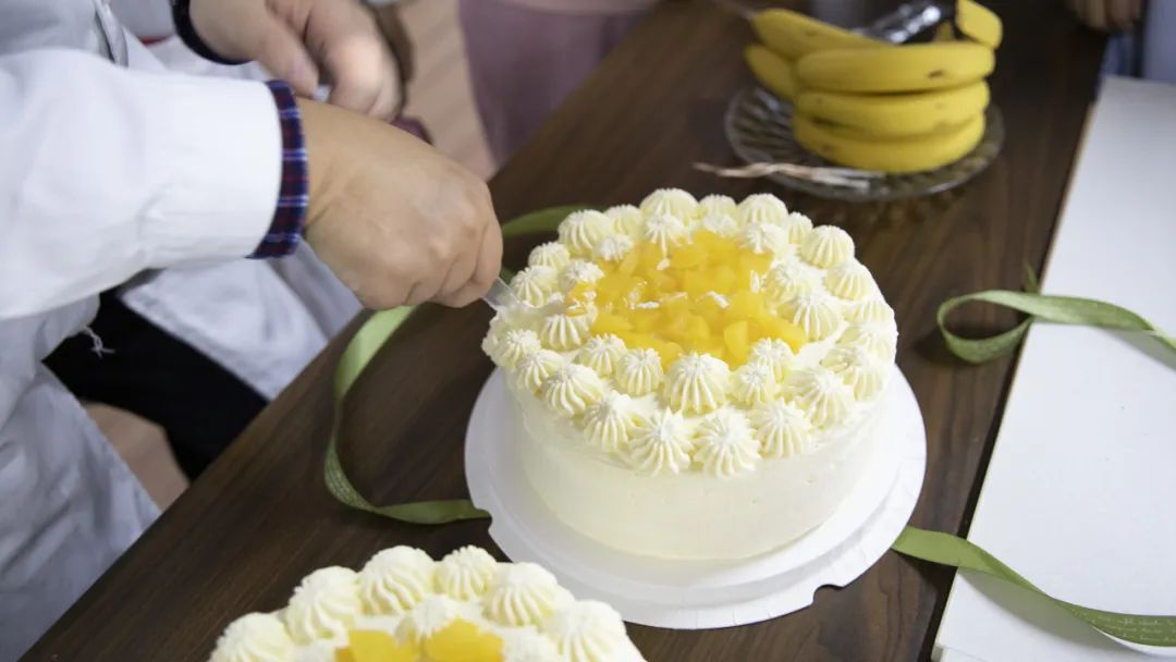 有幸遇见·喜乐同享|我院举行4月份集体生日会