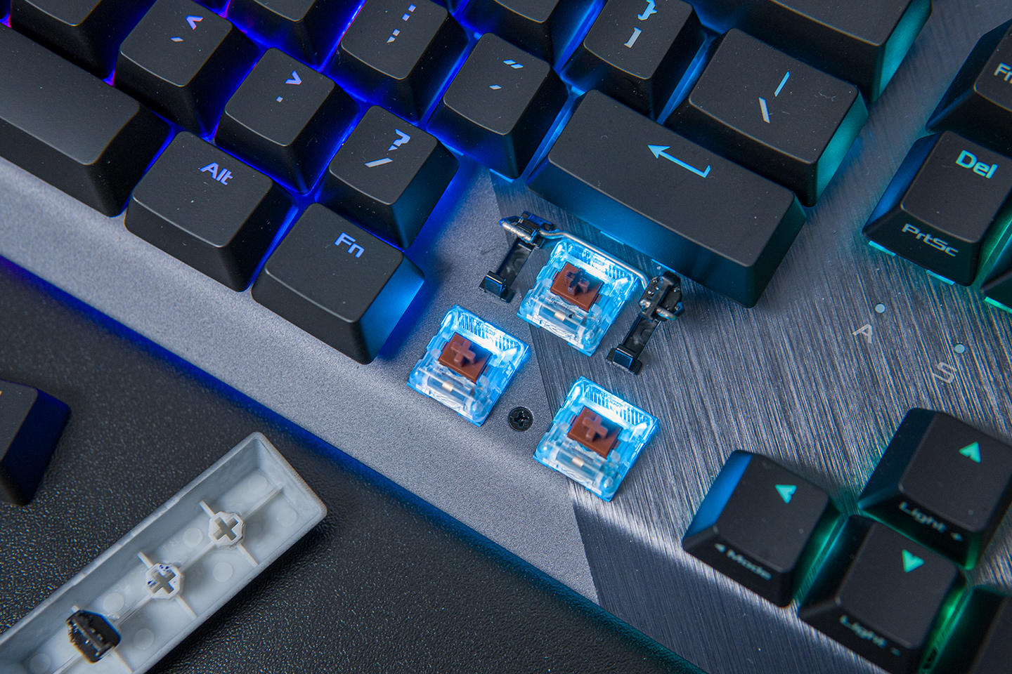 段落感明显，声音小，ROG游侠NXTKL摩卡棕轴键盘体验