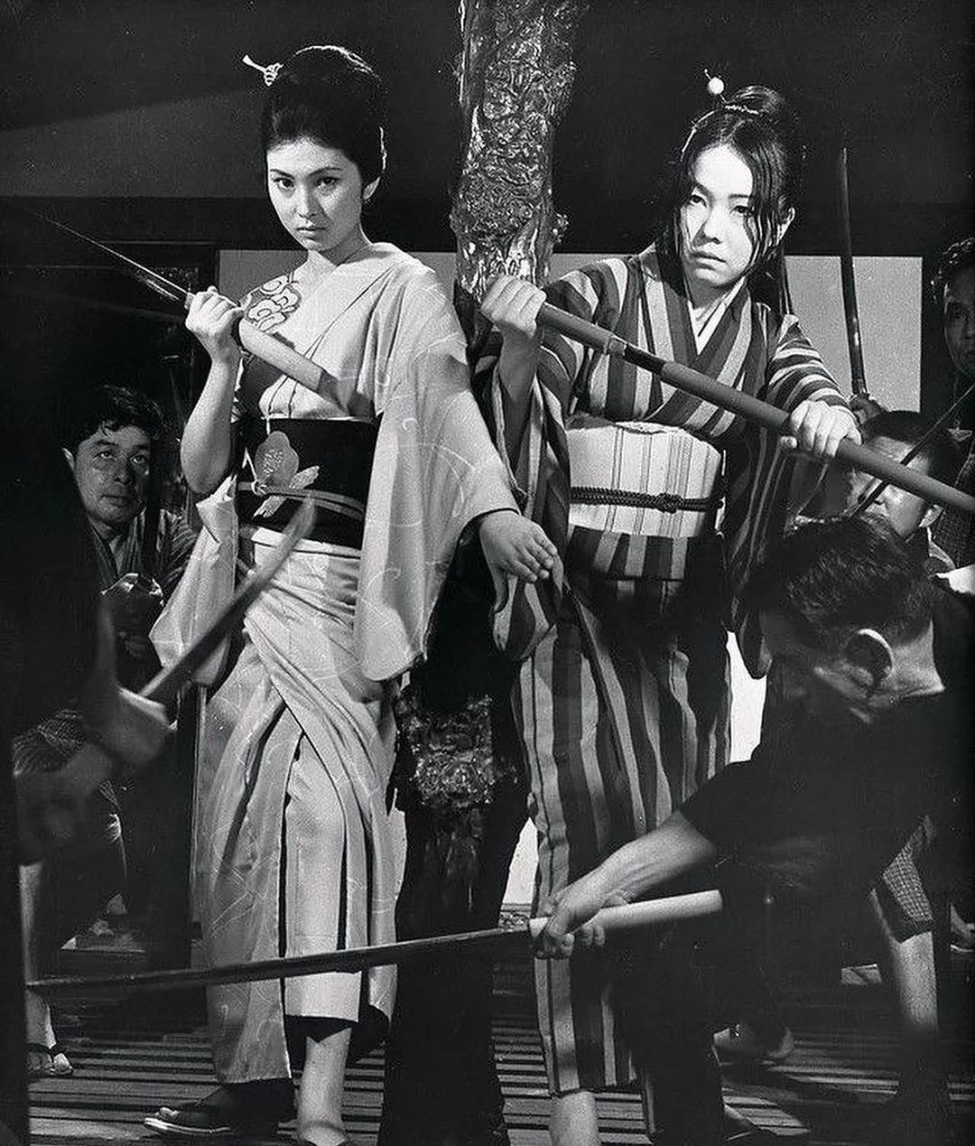 【晚清*楼青**秘影】*楼青**女媚态撩心，丰乳肥臀，风情难挡！