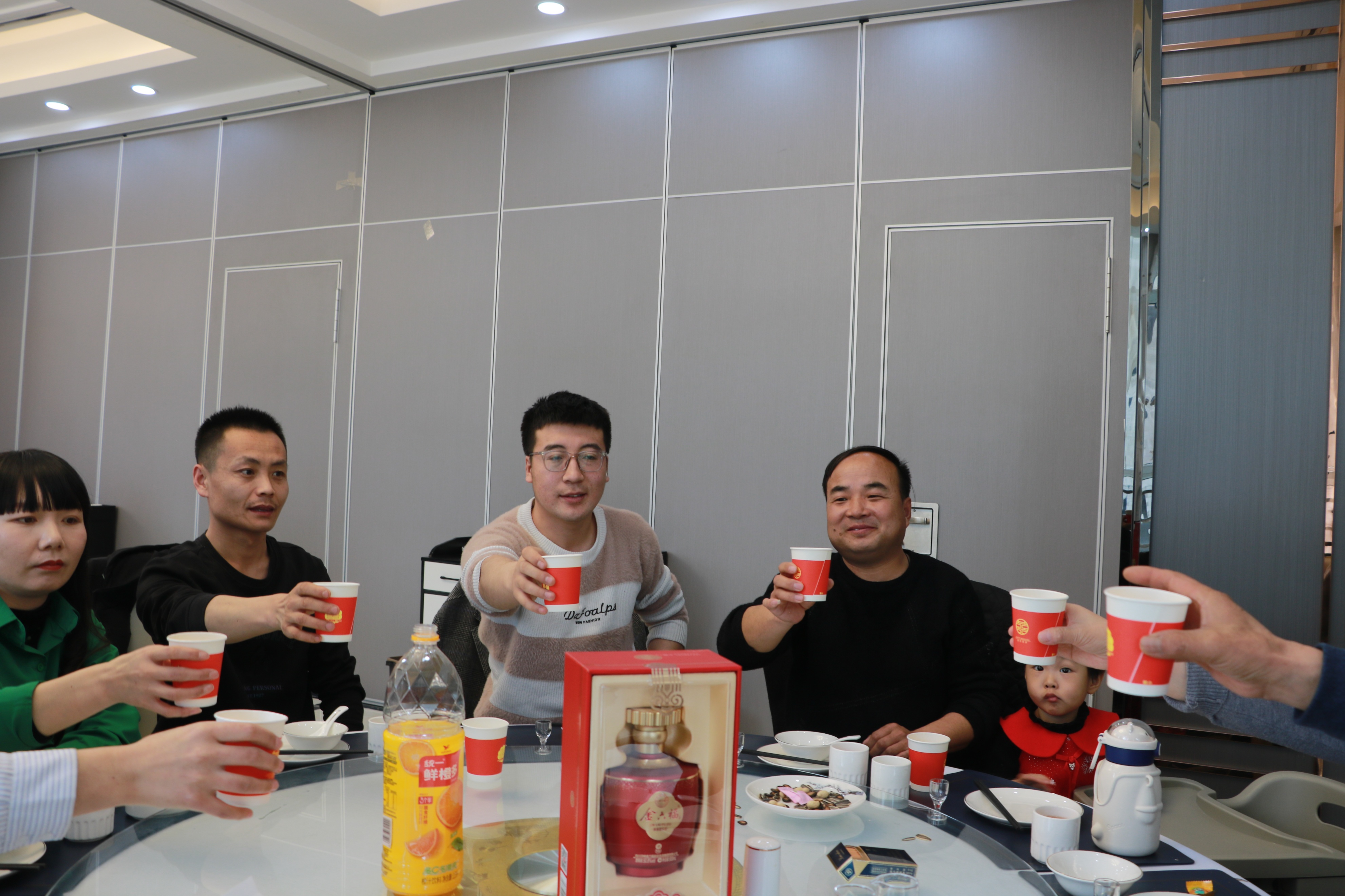 订婚有哪些风俗习惯,传统订婚习俗有哪些讲究