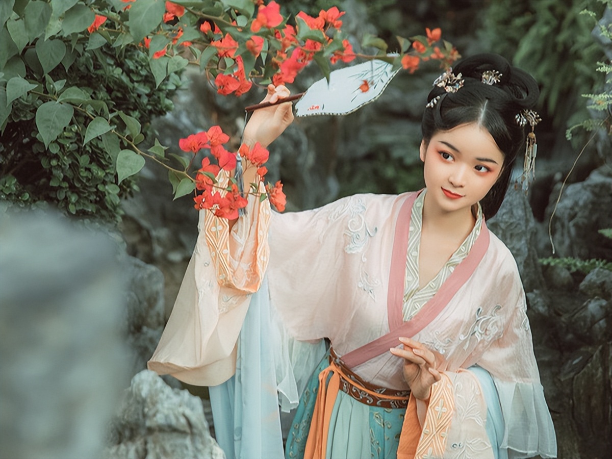 深秋寂寞的七律原创,七律谷雨人生感怀