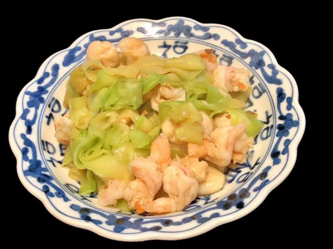 潮爸家4月3日午餐记录，品尝湛江美味海鱼，清蒸鸡笼鲳