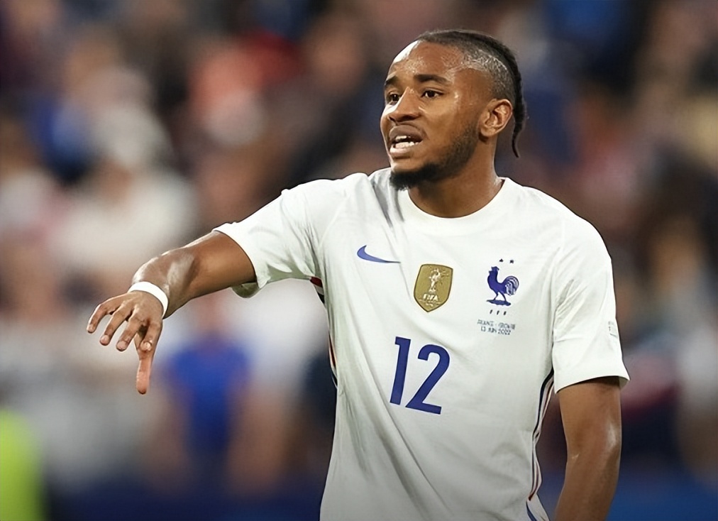 切尔西1.21亿欧签下恩佐照片,切尔西或激活恩昆库违约金