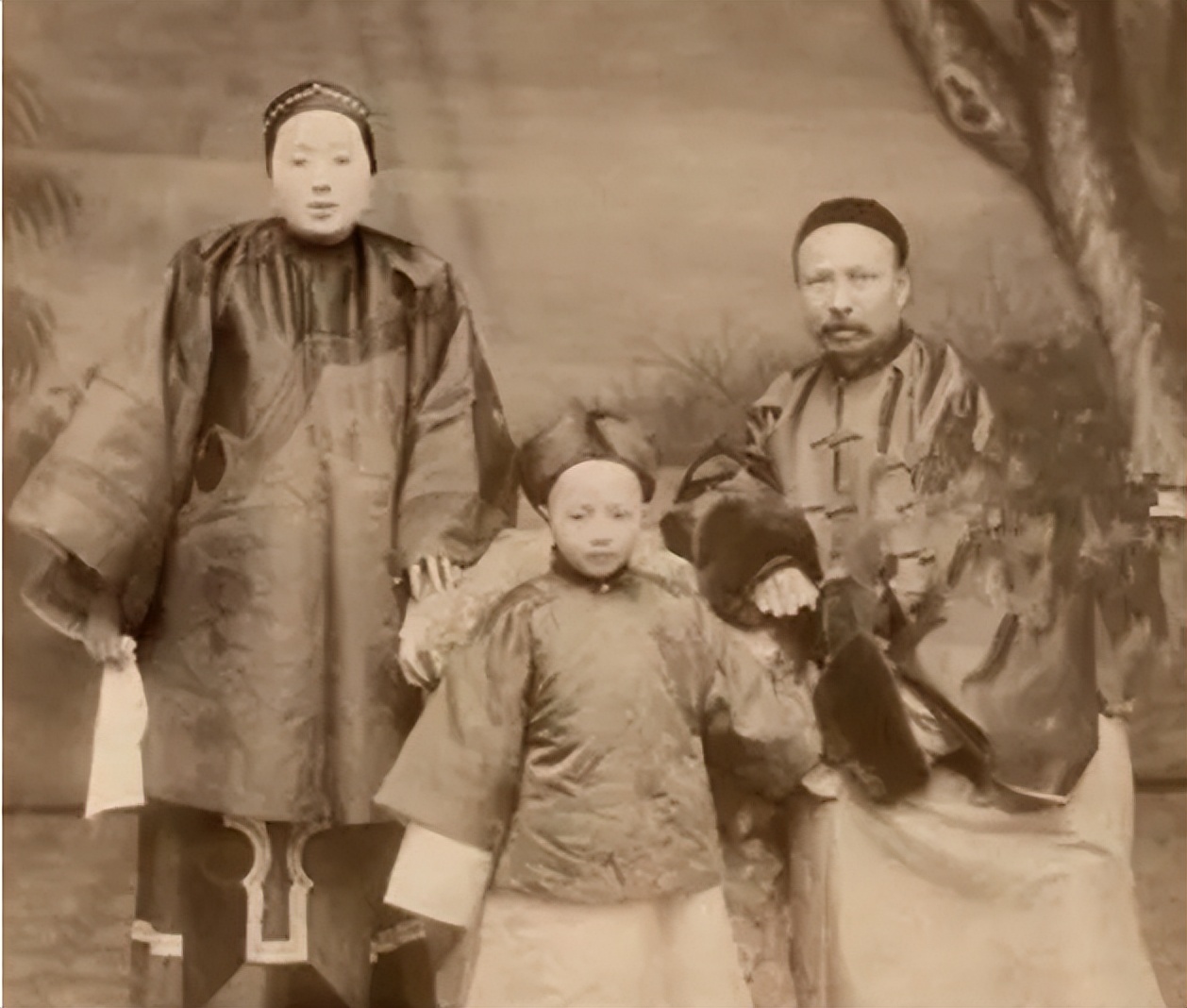 李鸿章留财不如留德,该不该留财产给子女