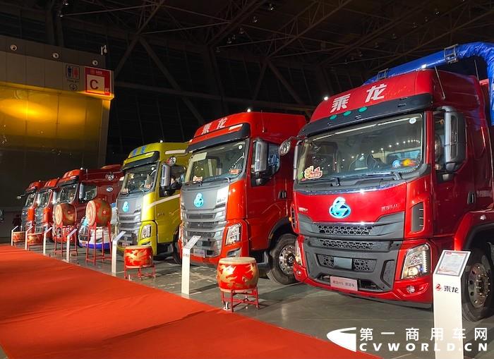 重卡、轻卡、纯电动车型全亮相乘龙2022年主力车型曝光