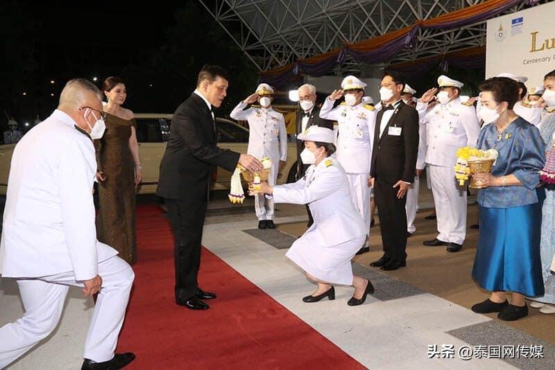 泰国国王王后最新新闻,泰国国王普密蓬诗丽吉王后60周年