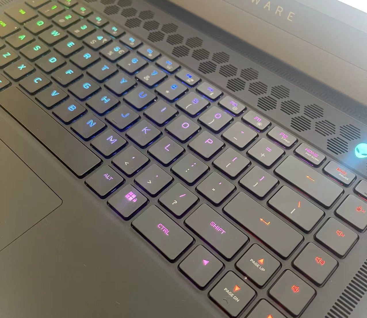 alienware外星人电脑专卖店,上海外星人alienware旗舰店有吗