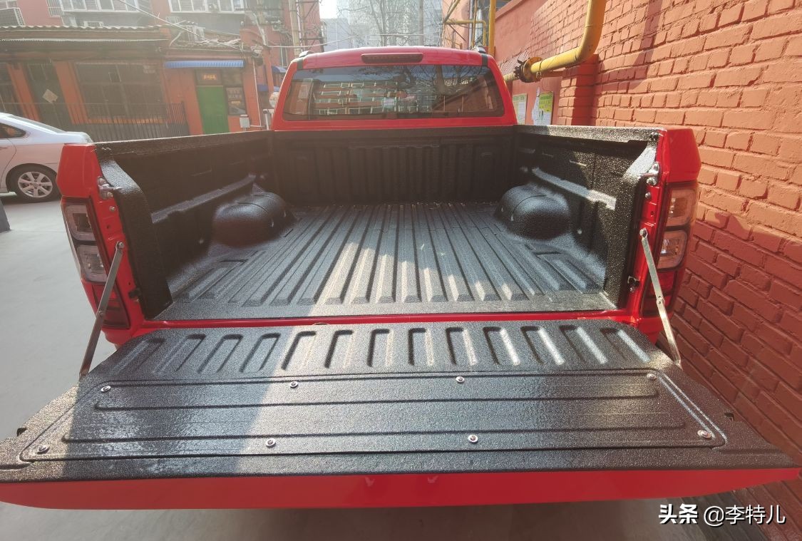 中兴皮卡威狮1949用车感受,中兴威狮1949柴油版真实油耗多少