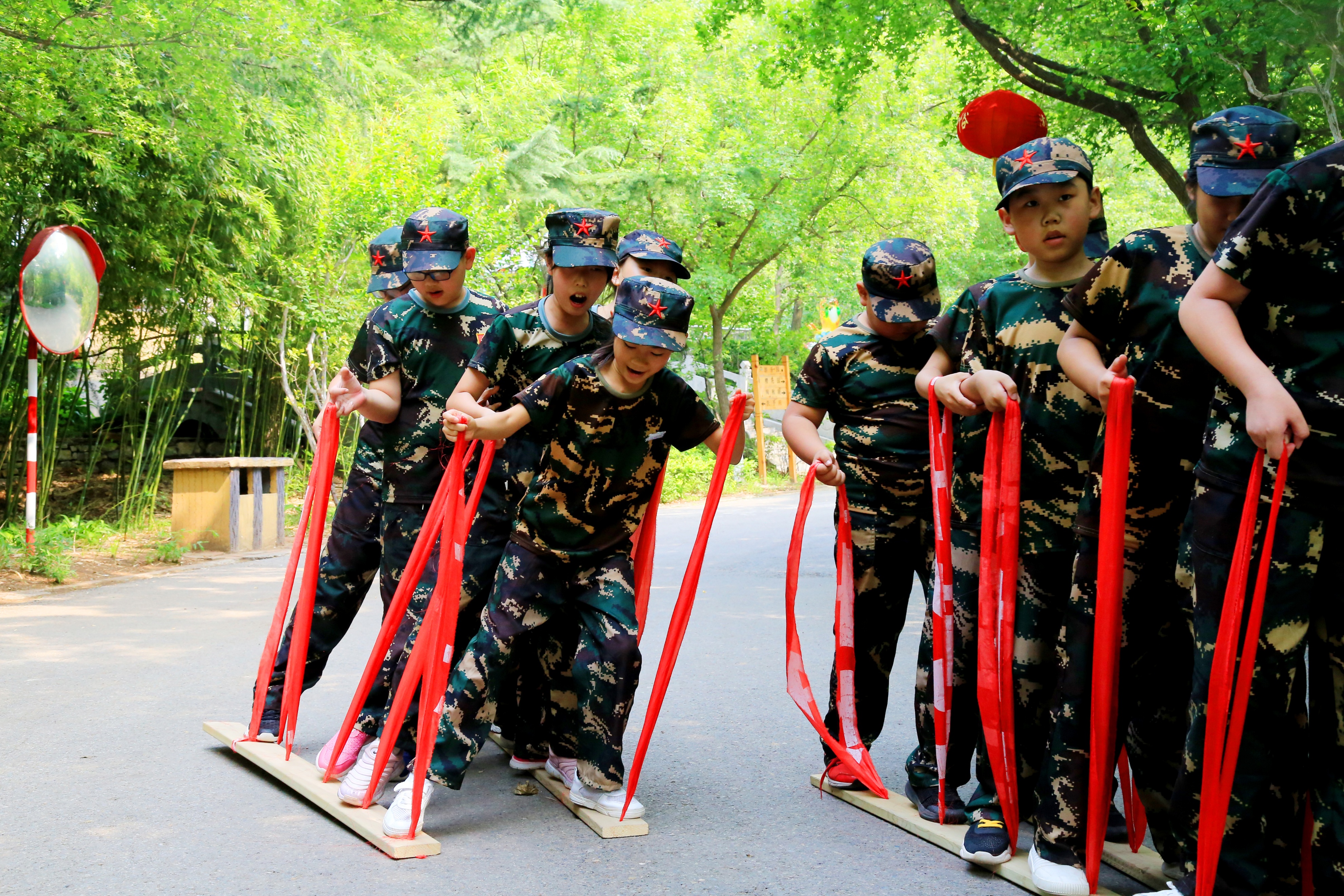 济南红叶谷夏令营篝火晚会,济南十四天夏令营推荐
