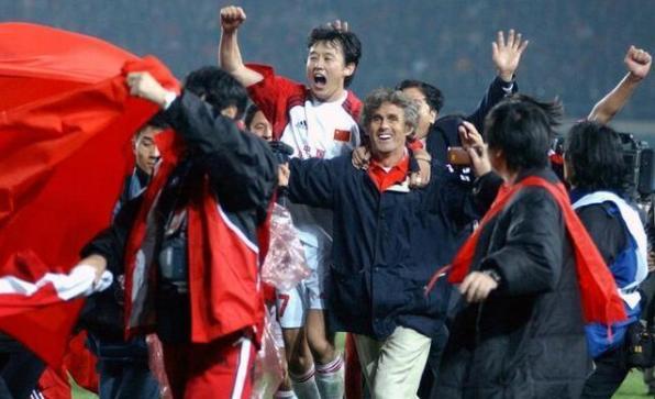 国足2002年世界杯高光时刻,2015国足十大巅峰时刻