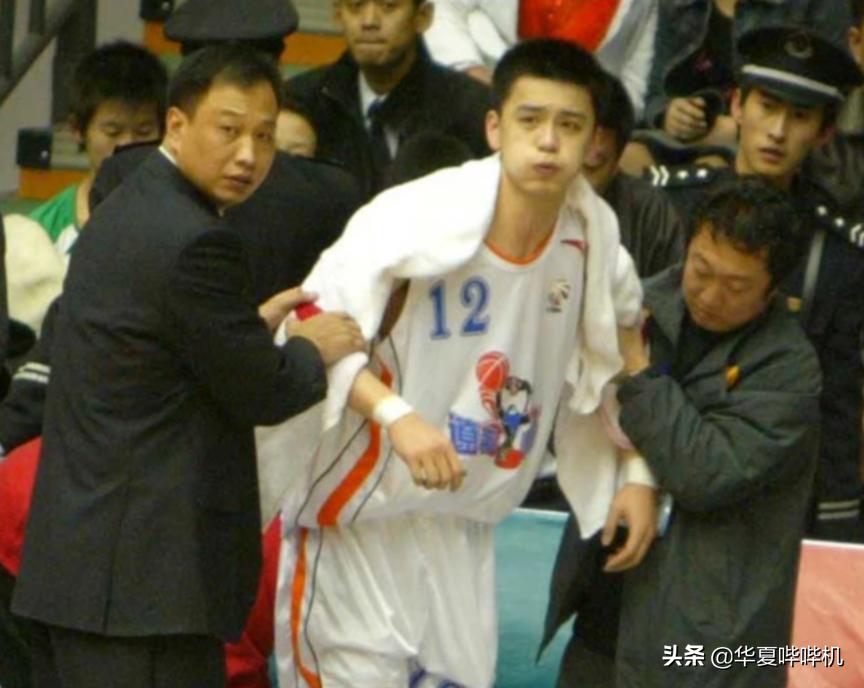 杨鸣输球了吗,杨鸣为啥这么受人尊敬