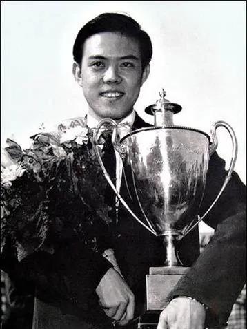 涨知识国民英雄讲解,18大以来体育发展口号