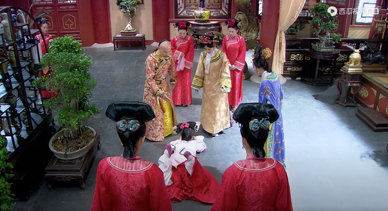 清代嫔妃为何爱穿花瓶底鞋子,古代女子为什么穿花盆鞋