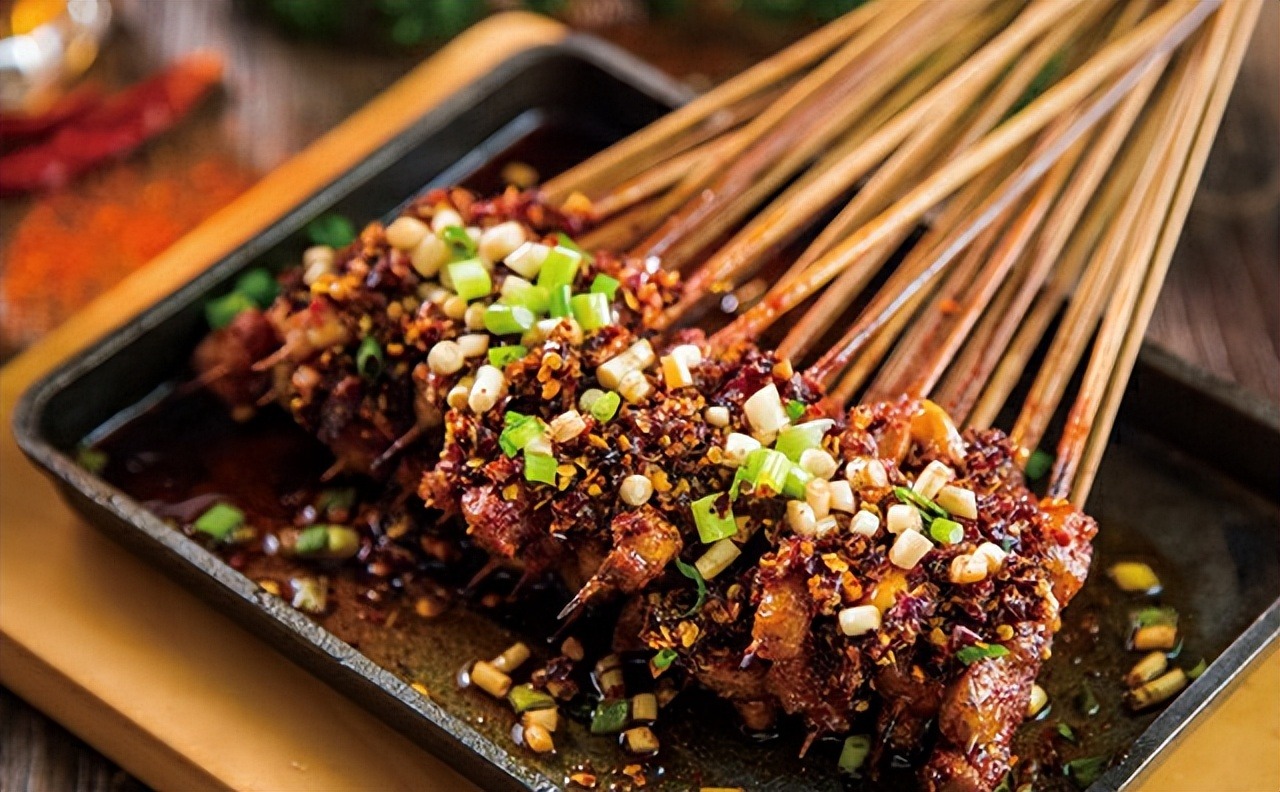 开一个烧烤摊怎么加盟,开一间烧烤店怎么运作