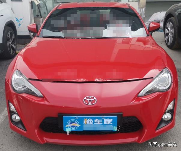 12万元的丰田86值不值得买,一代神车丰田86