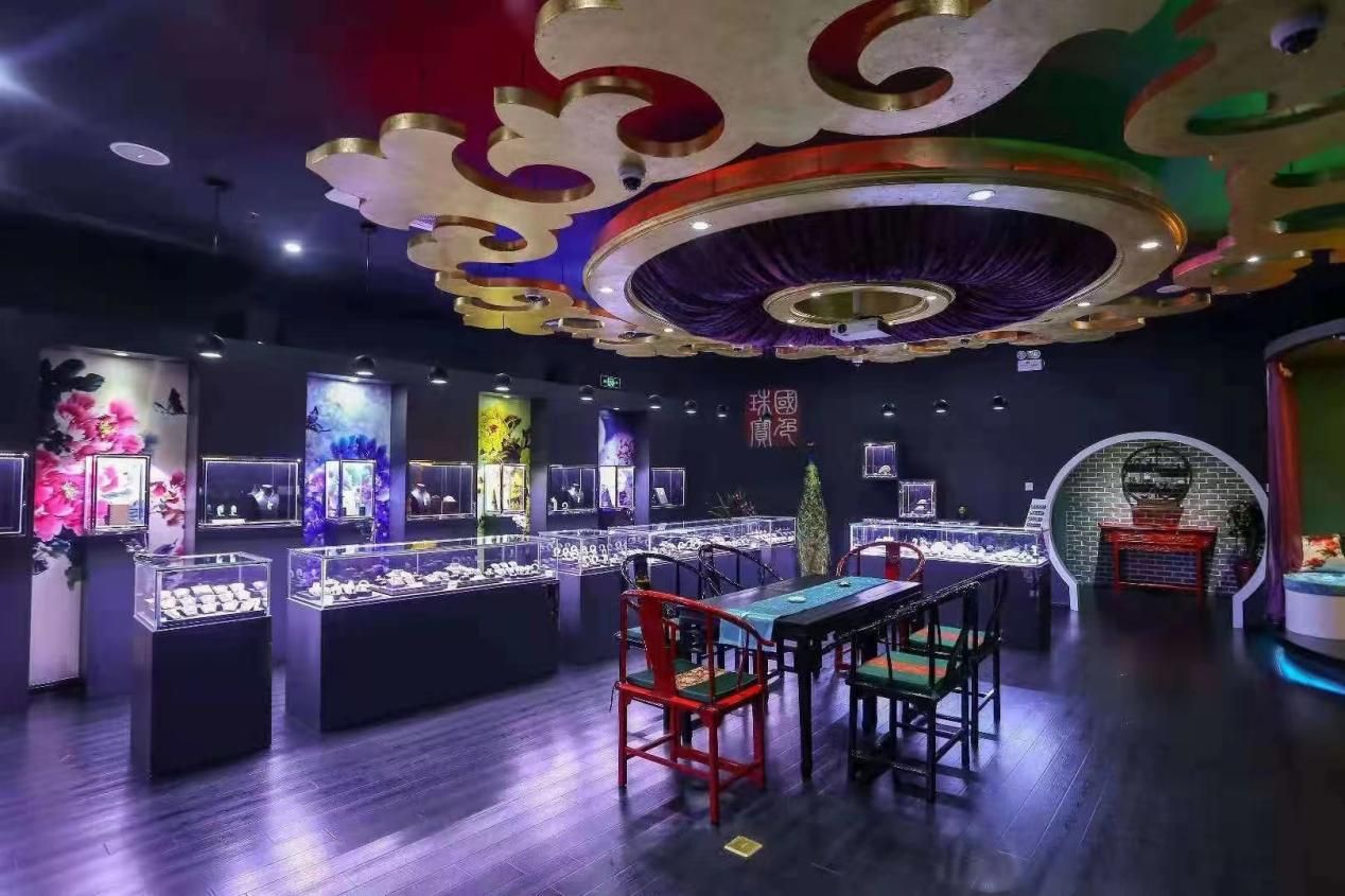 深大40位创新榜样之欧阳慧馨：“创业，梦想的激扬”