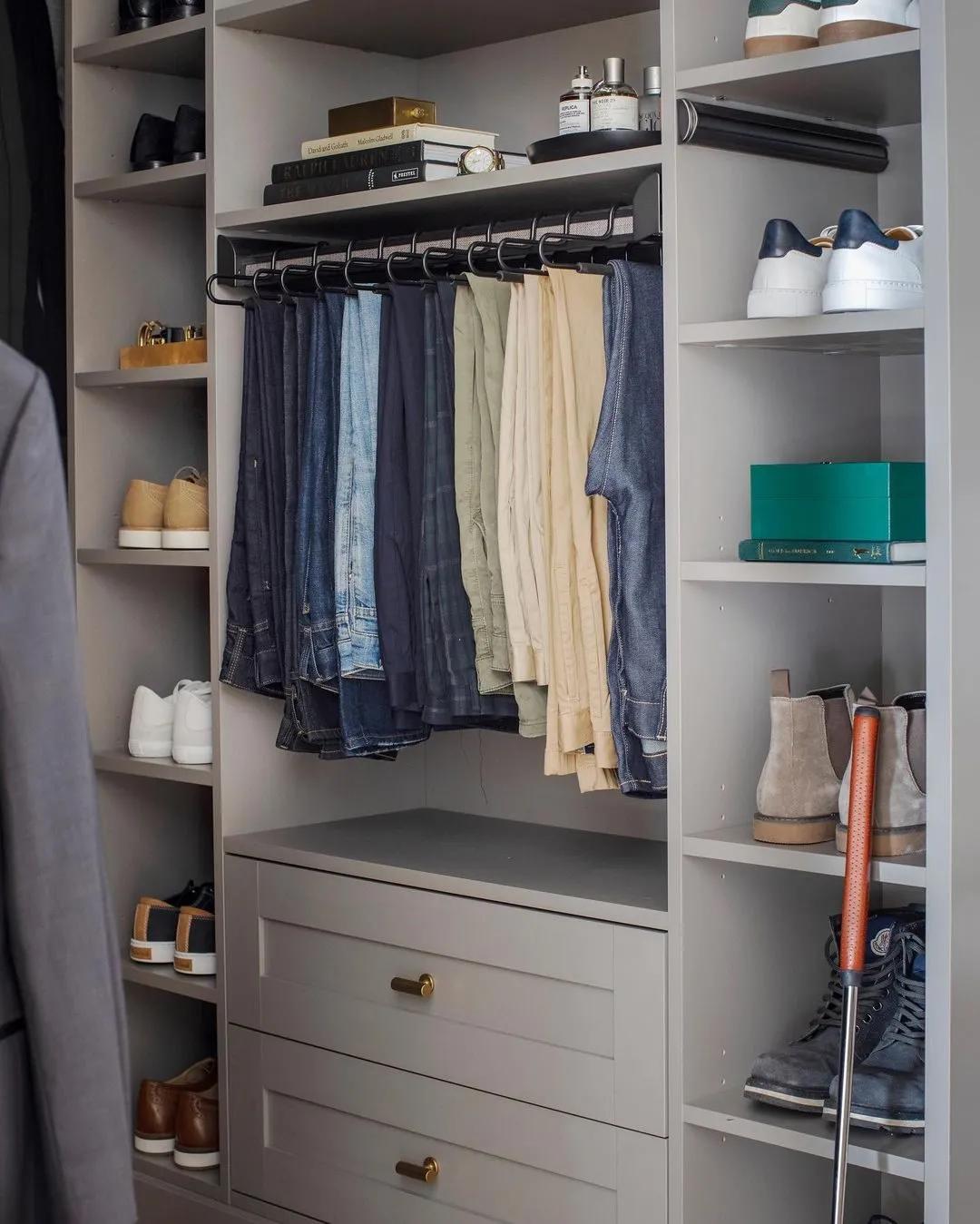 走入式衣帽间要做多大最合适,家庭步入式衣帽间设计尺寸