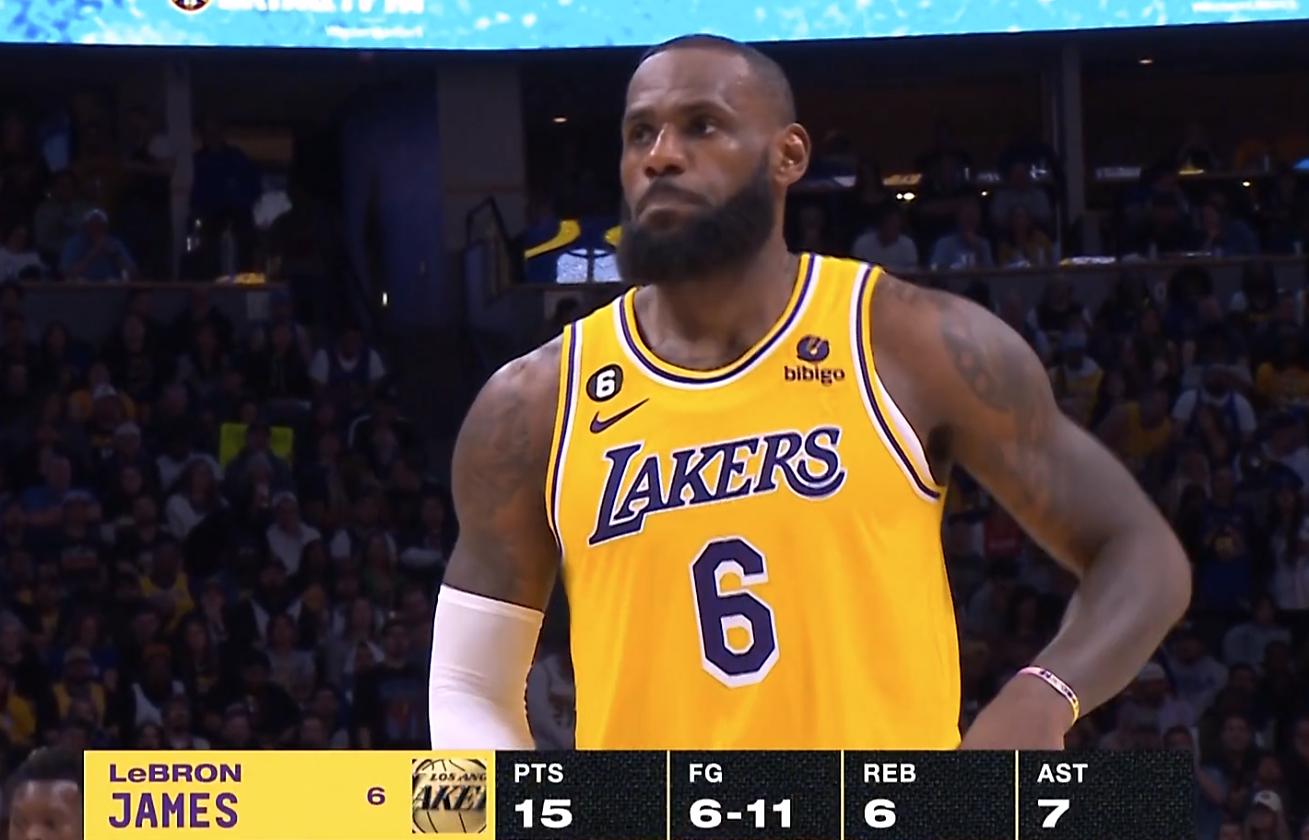 12小时连发4条动态詹皇罕见暴怒,詹皇死亡凝视重现