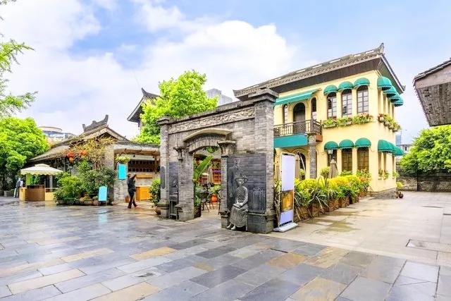 成都欢乐谷属于几a级景区,成都旅游必去景点成都欢乐谷