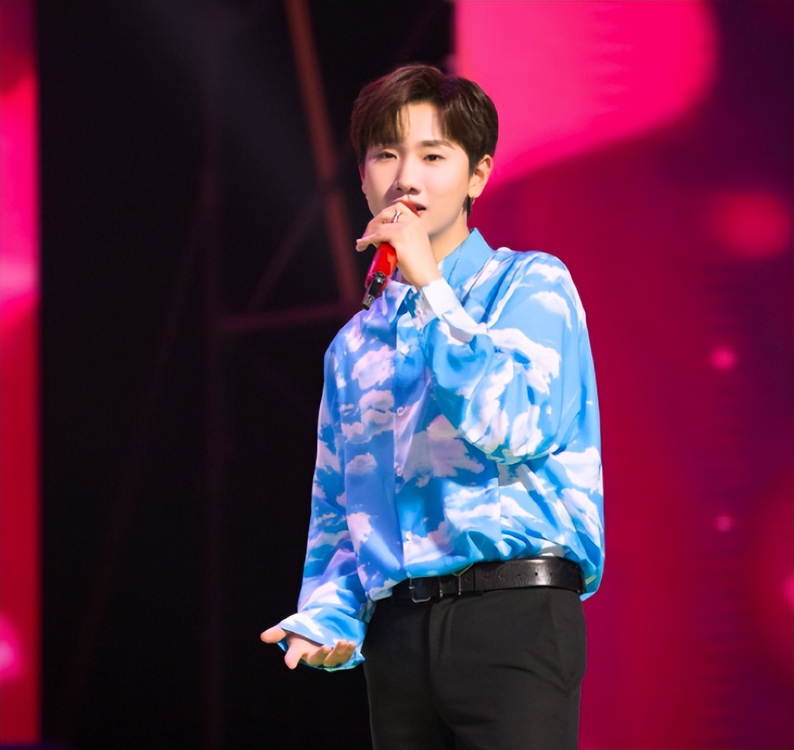 10大古早网络歌手现状：被判刑、22岁去世、患精神病，青春散场了