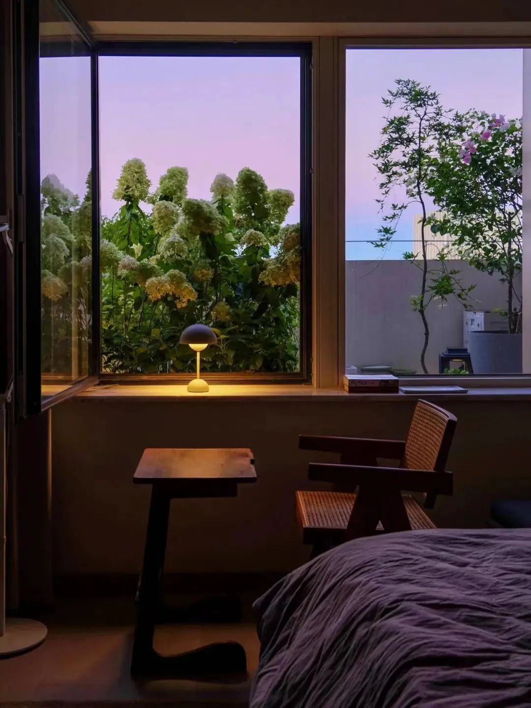 她们在1㎡极繁阅读角，找到了生活的松弛感