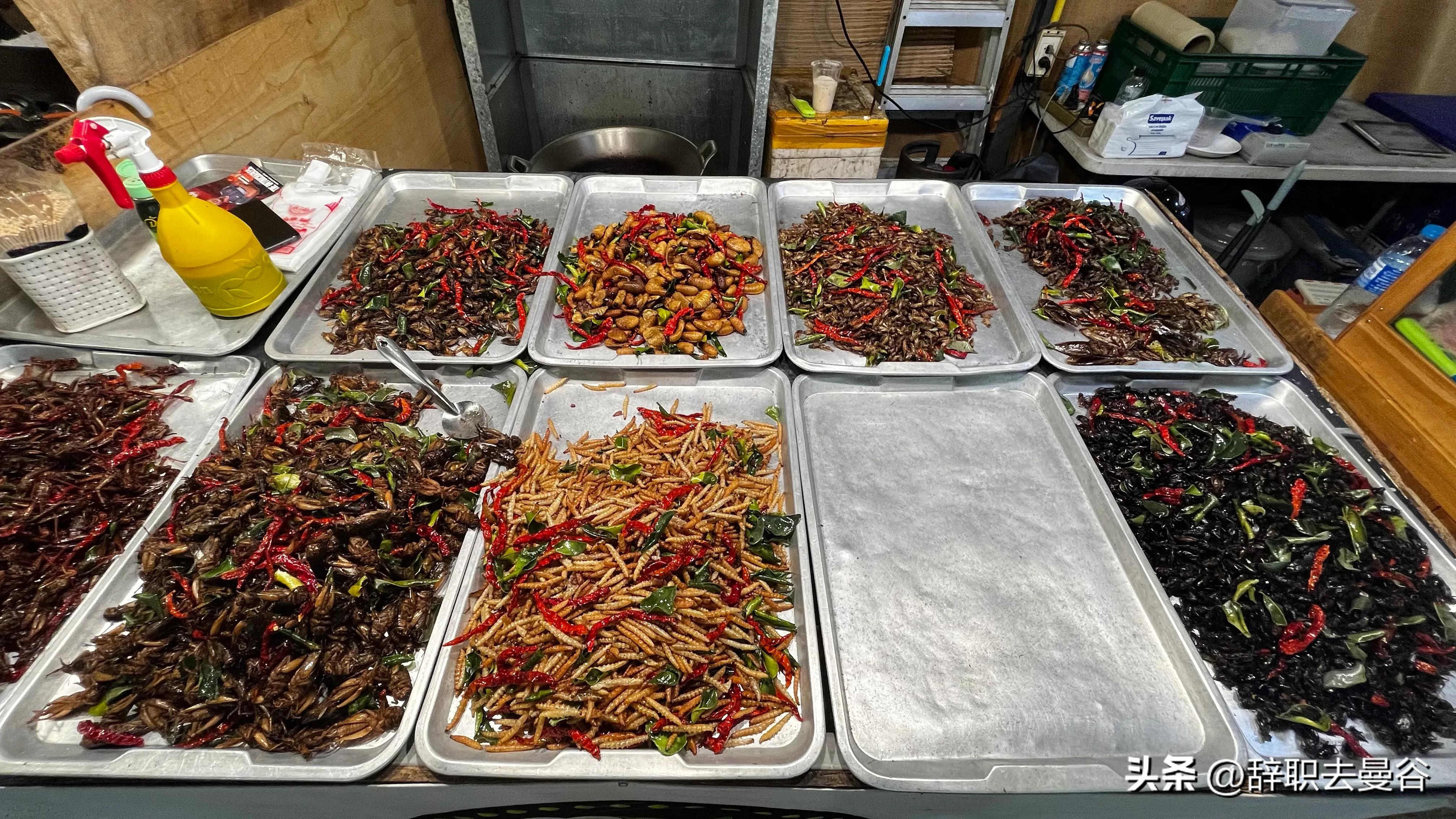 曼谷新的火车头夜市时间,曼谷火车夜市纯视频