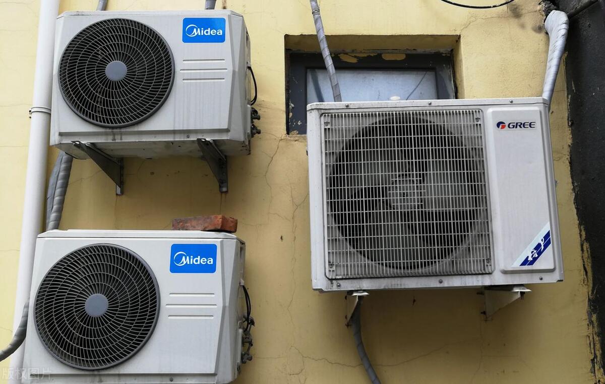 空调该选美的还是格力？听听安装工人怎么说