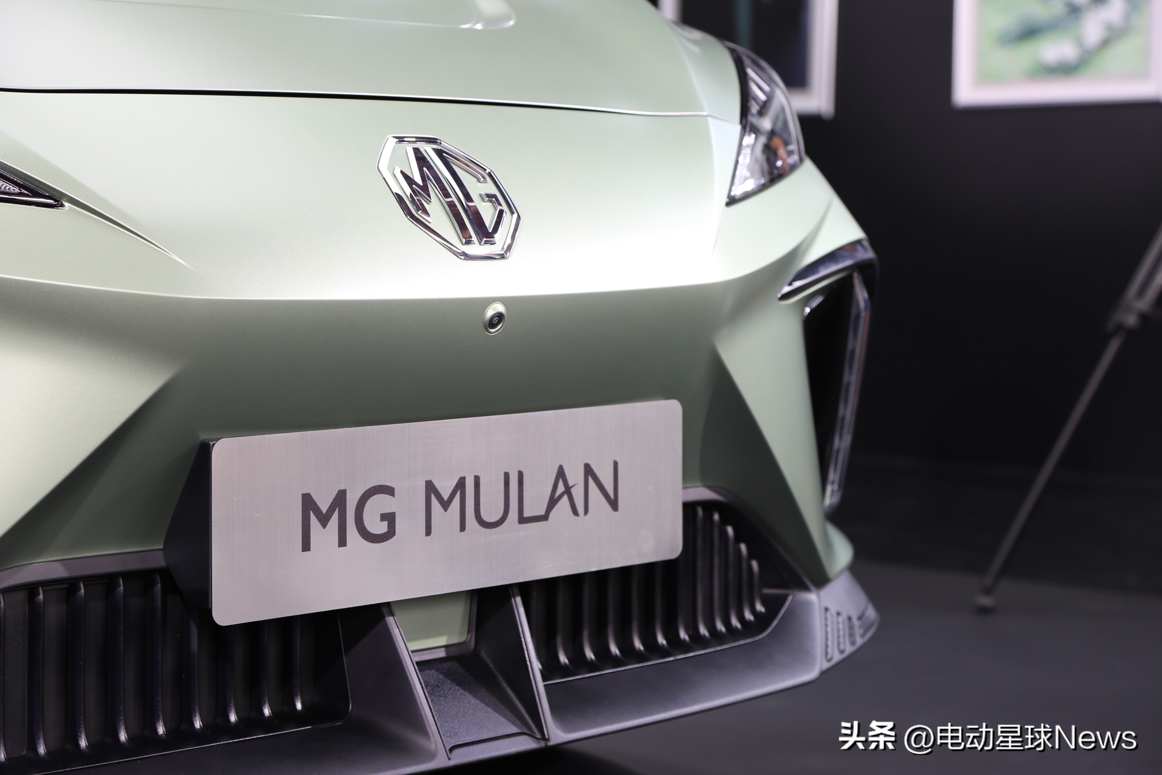 上汽MGMULAN开启预售,mgmulan实车正式亮相可实现4秒破百