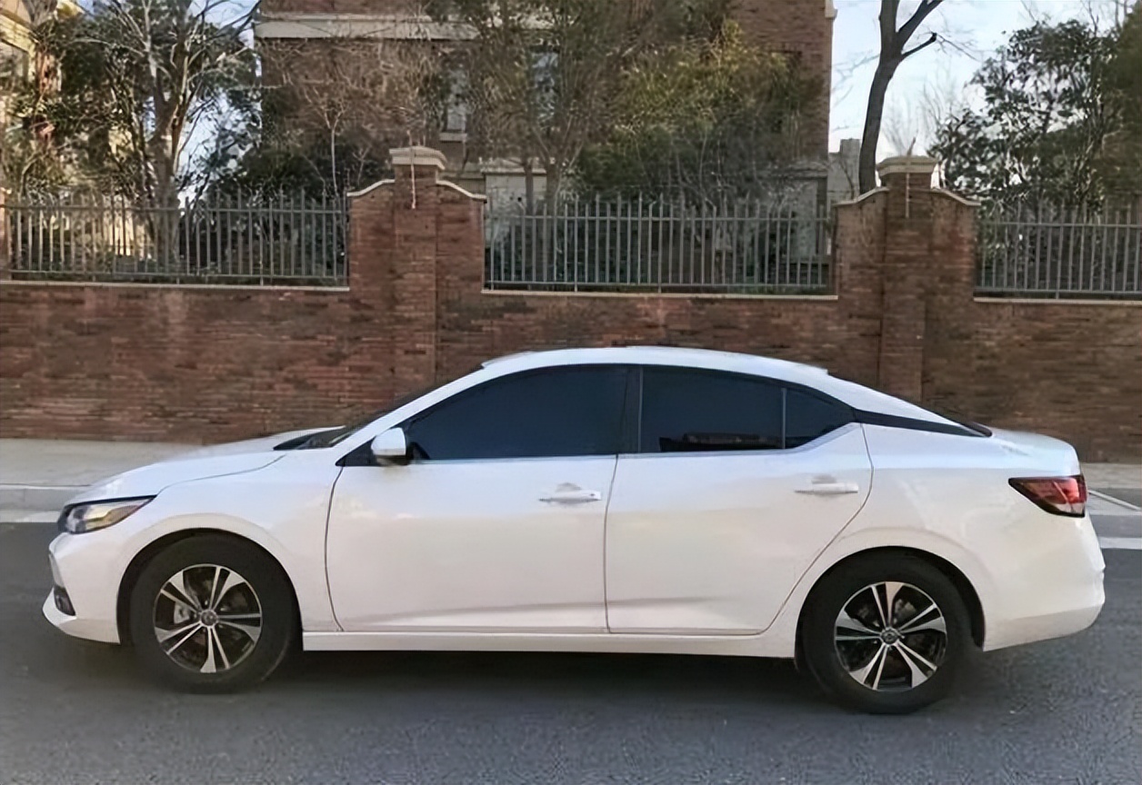 月薪6000养得起日产轩逸吗,买日产轩逸需要什么条件