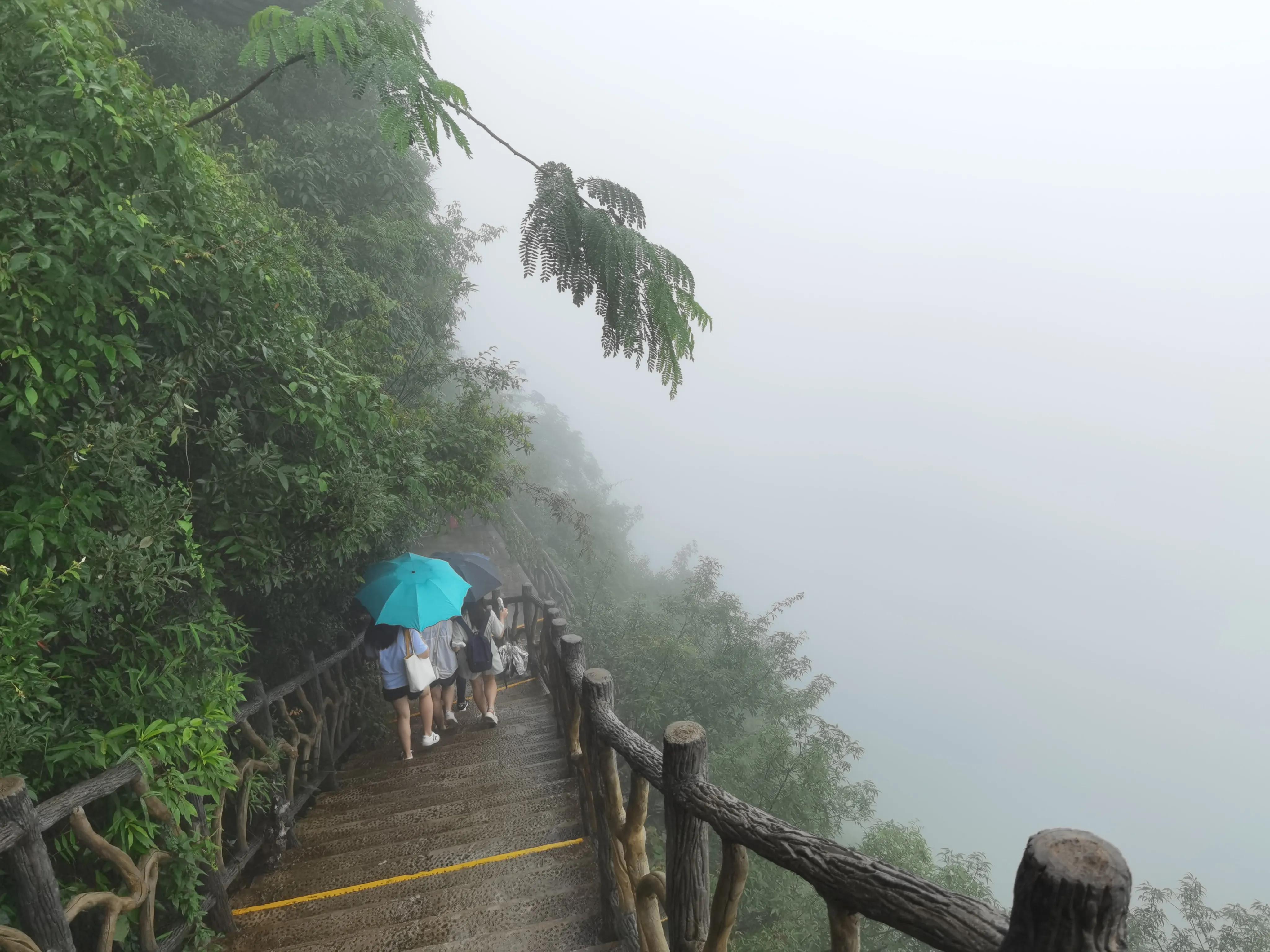 桂林阳朔如意峰一镜到底,阳朔如意峰全景