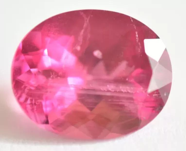 帕拉伊巴碧玺欣赏,碧玺中的贵族帕拉伊巴超强霓虹感