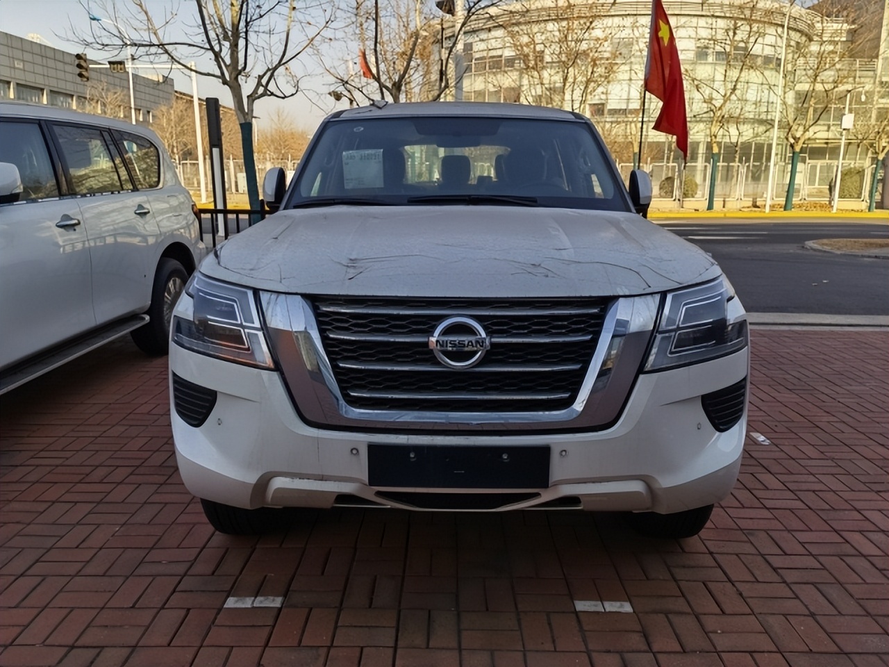 20款尼桑途乐4.0,20款途乐4.0中东版配置单