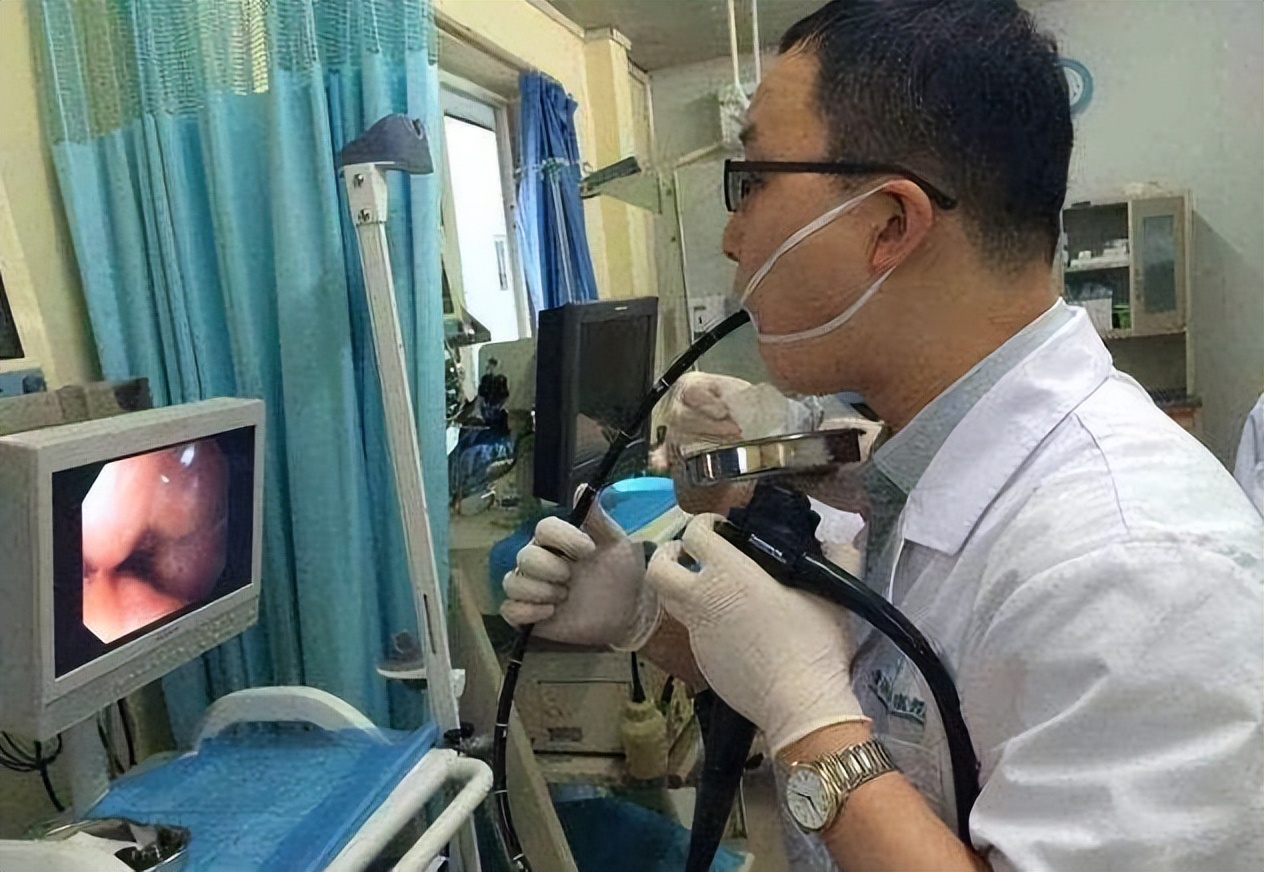 普通胃镜和无痛胃镜的区别是什么,无痛胃镜与普通胃镜有什么区别