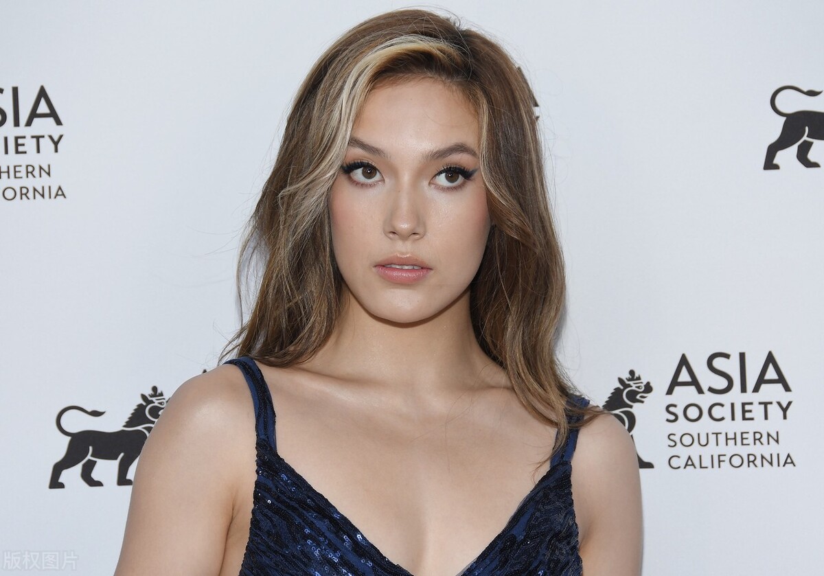 谷爱凌获金牌颁奖全过程,谷爱凌颁奖典礼后众人欢呼