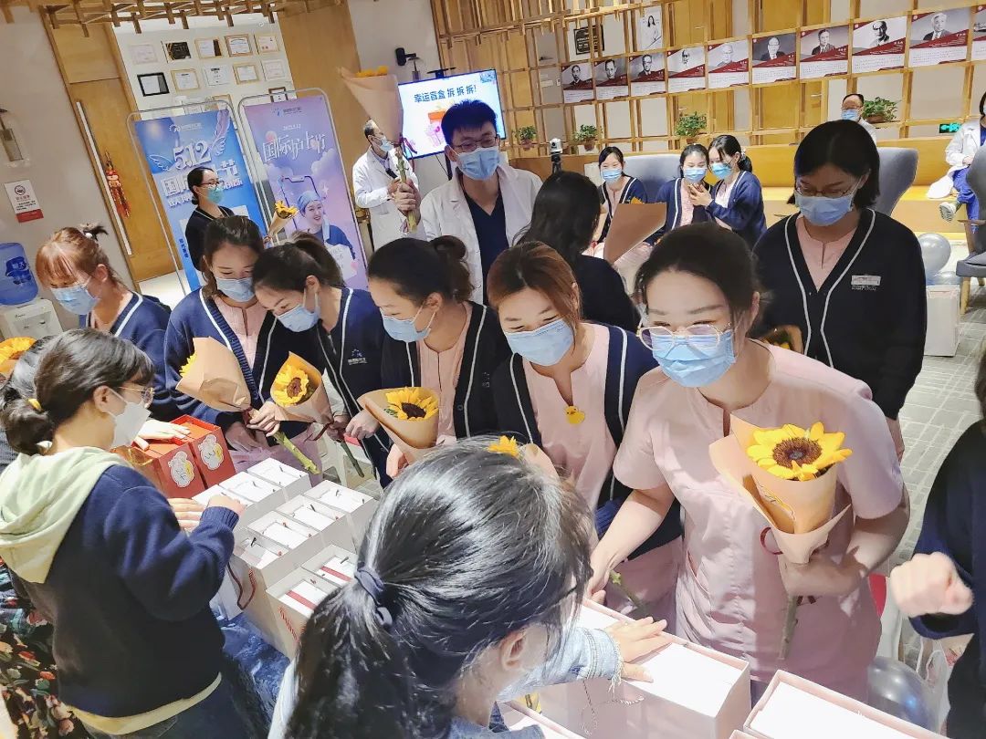 5.12护士节优秀护士颁奖,护士节最美护士评选