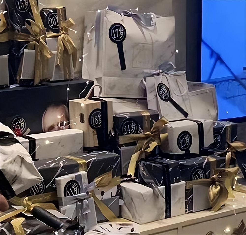 白马会所覆灭记：女富婆的“天上人间”，因“头牌鸭王”一夜倒闭