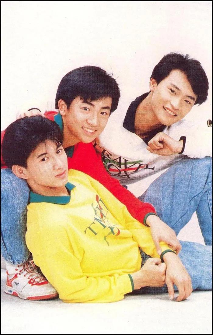 粉丝记事本蒙面,粉丝记事本蒙面唱将完整视频