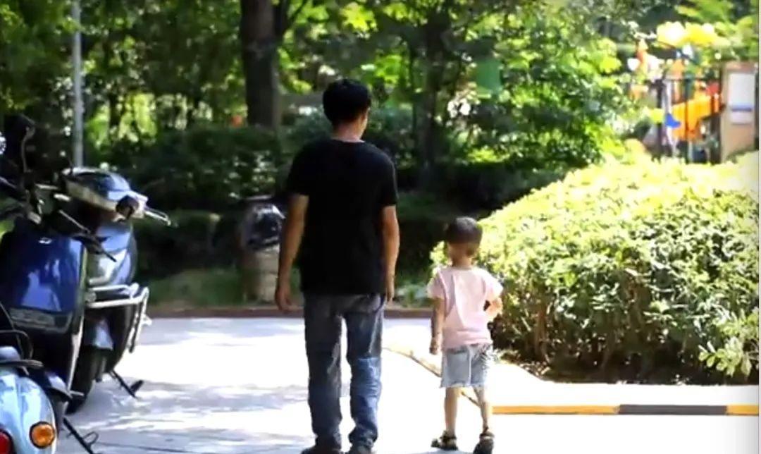 杨佳正面照,三十多年后恋人重逢