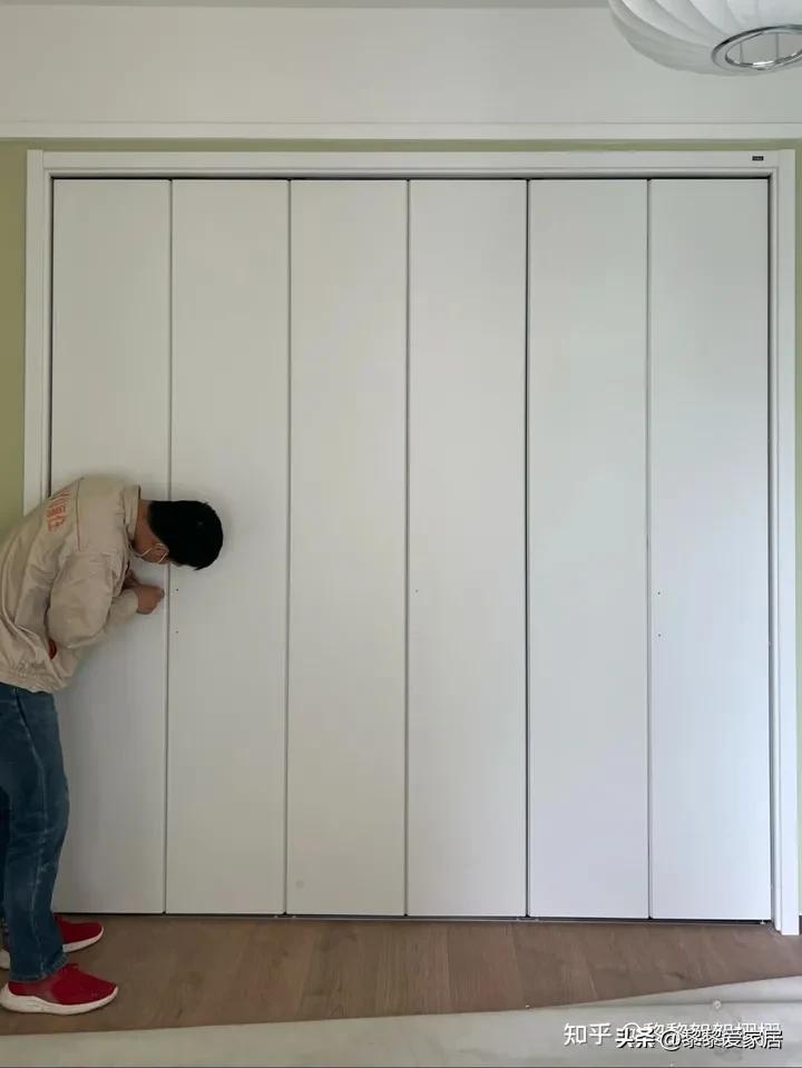 衣柜门翘曲变形怎样校正,衣柜门2.4高会变形吗