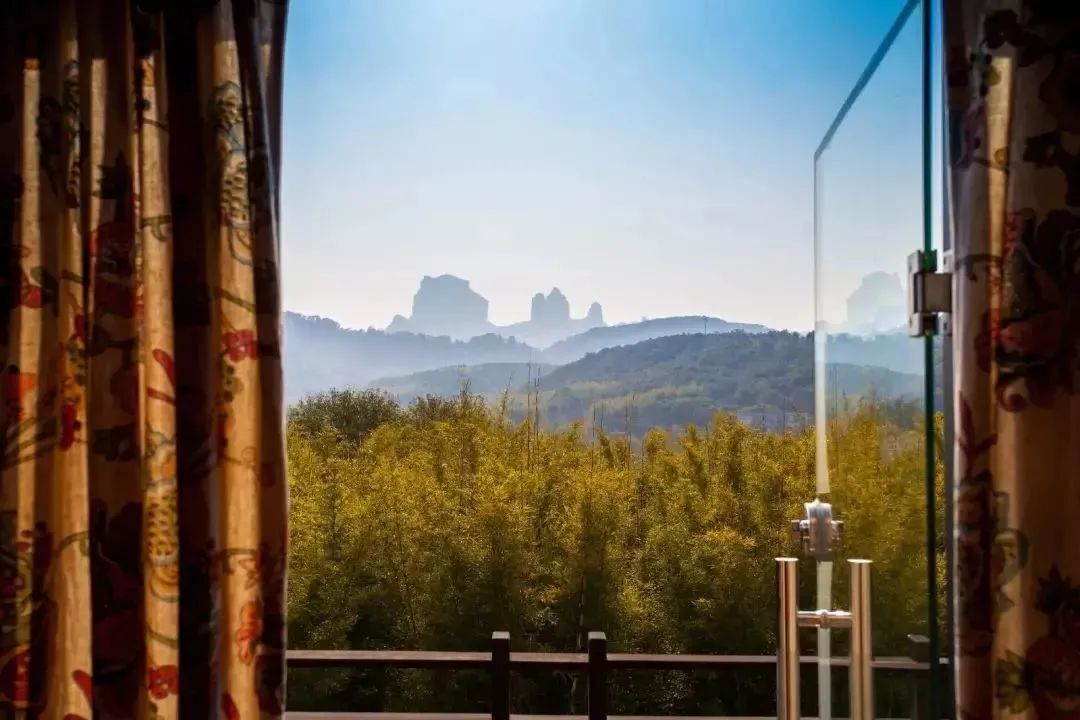 丹霞山阳元石风光,丹霞山那奇妙的景观