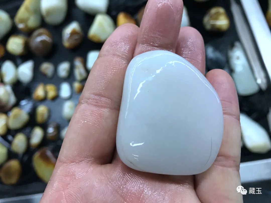 花30万买石头,花30万买个石头