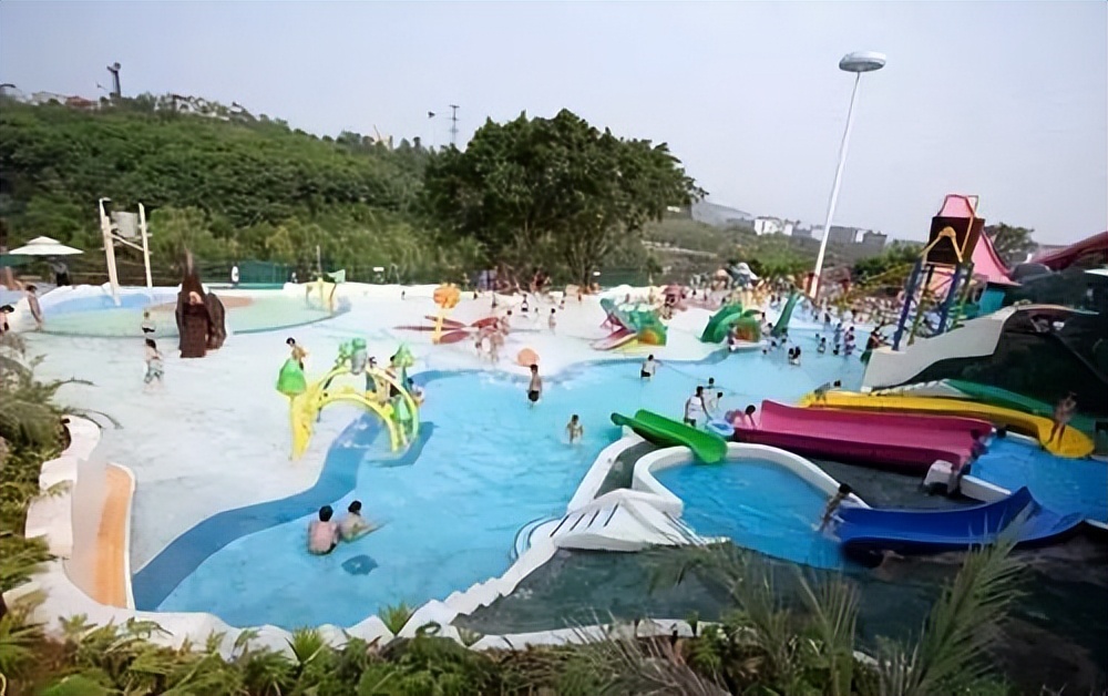 重庆斥资16亿打造游乐园，开业九年破产，现在无人问津