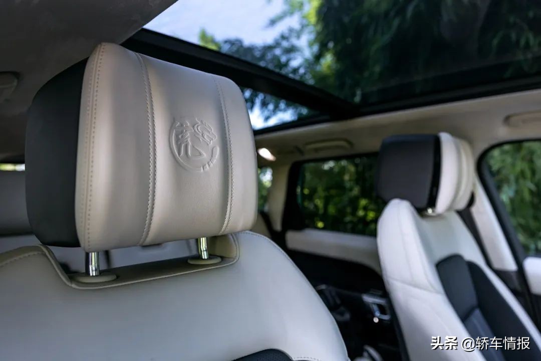 璺瘯,璺瘯璧翠竴鍦洪暱鍩庤剼涓嬬殑绉嬪ぉ鐩涘